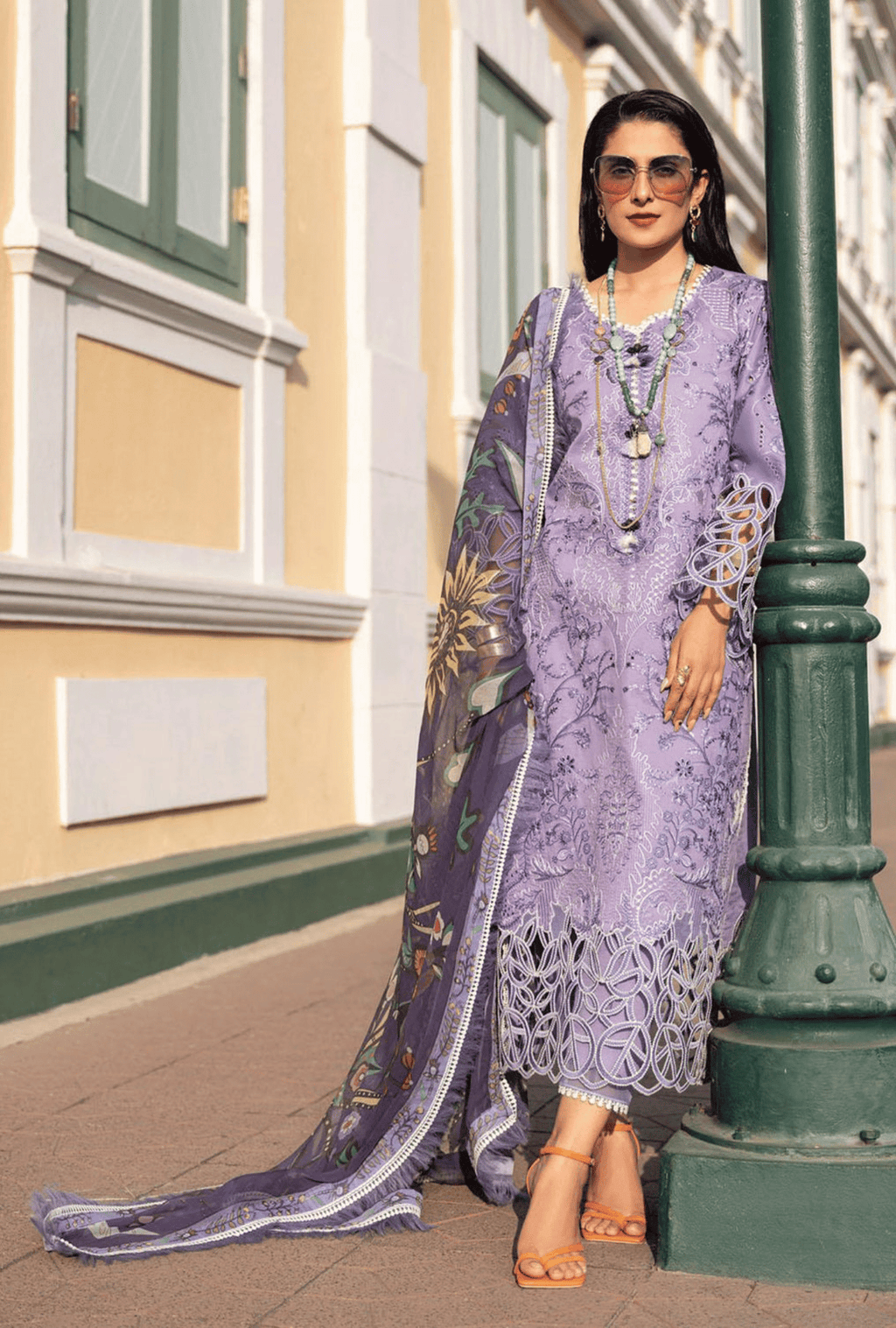 3 Piece Unstitched Heavy Embroidered Lawn Suit ( Printed Polly Lawn Dupatta )