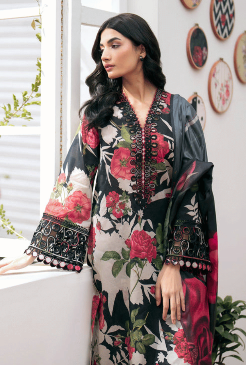 Unstitched 3 Piece Digital Printed Khaddar Suit With Printed Khaddar Dupatta