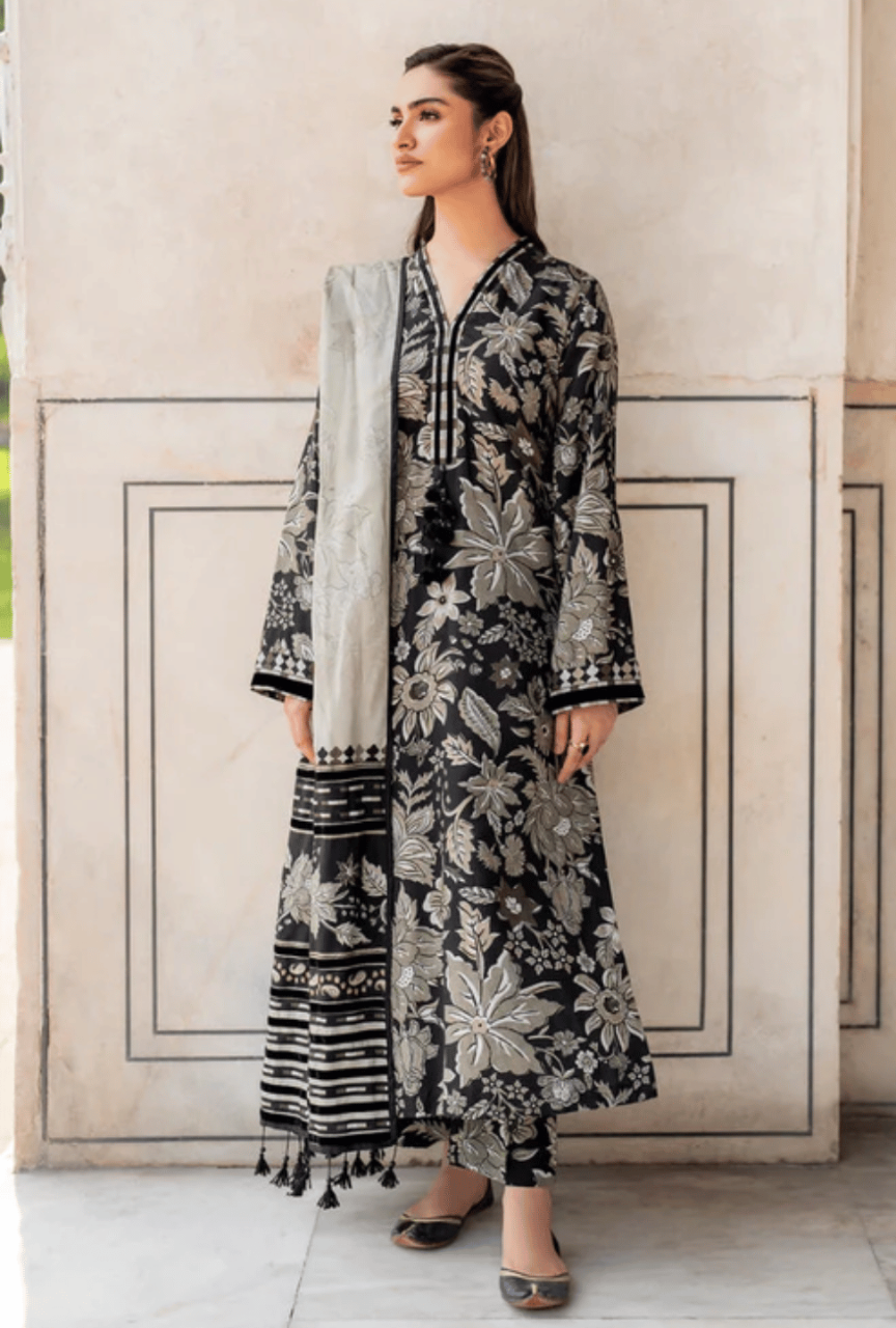 Unstitched Khaddar Digital Printed 3 PEC Suit with Printed Khaddar Dupatta