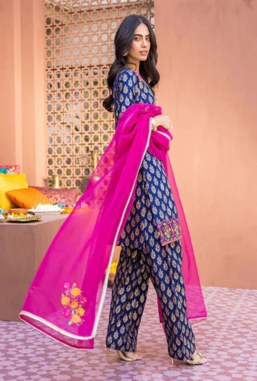 Unstitched 3 Piece Digital Printed Lawn Shirt Trouser And Dupatta with Embroidered Lace